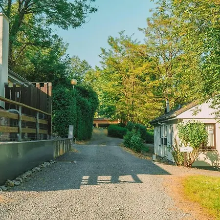 Retro Getaway At The Meuse Valley Waulsort Exterior photo