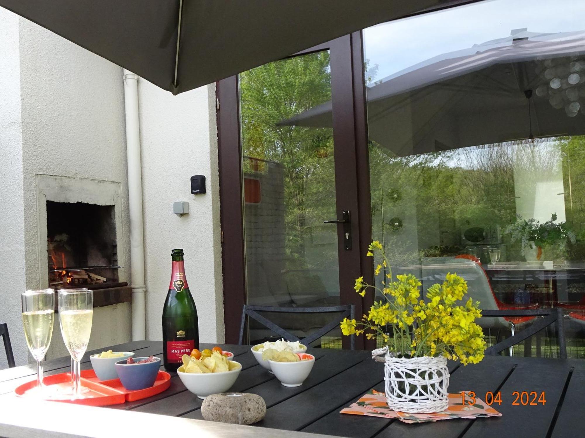 Retro Getaway At The Meuse Valley Waulsort